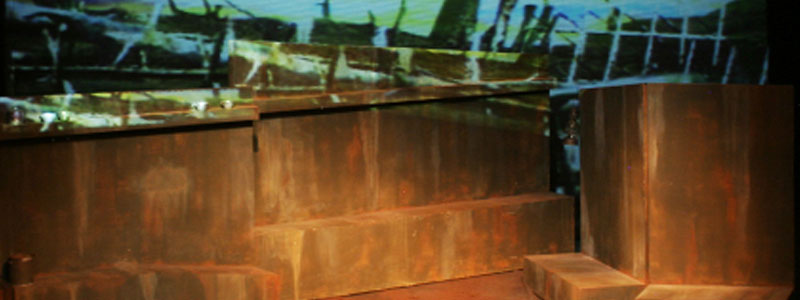 Nouvelles du Front,  une pièce de théâtre mise en scène par le Scène National d'Alençon. Scénographie, vidéo, lumières : Sébastien Sidaner.